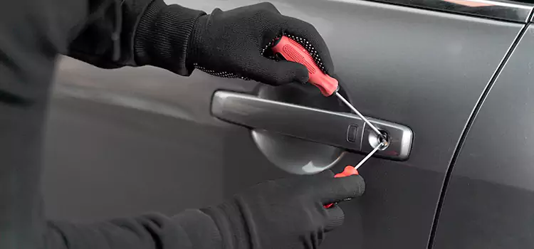 Locked Out of Car Help Sainte-Julienne