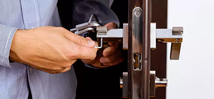 Commercial Door Lock Repair Sainte-Julienne