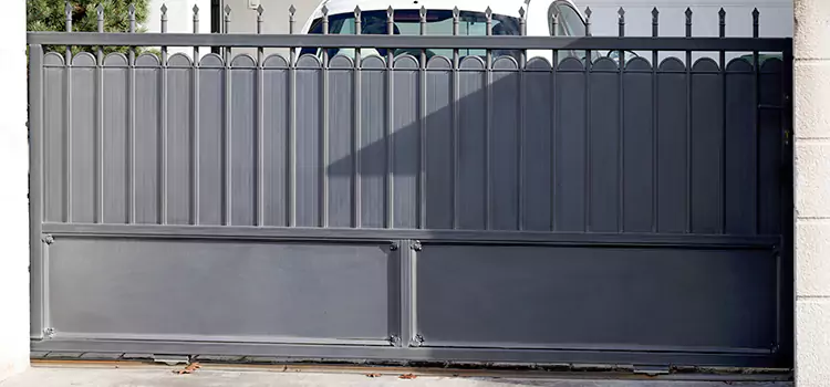 Metal Driveway Gate Installation Sainte-Julienne